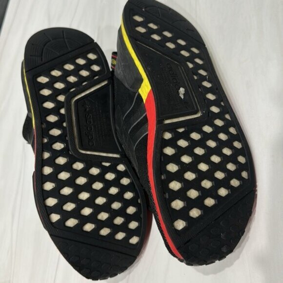 Adidas Kid NMD_R1 V2 Munich-United By Sneakers Shoes Size 6.5 - Picture 8 of 9